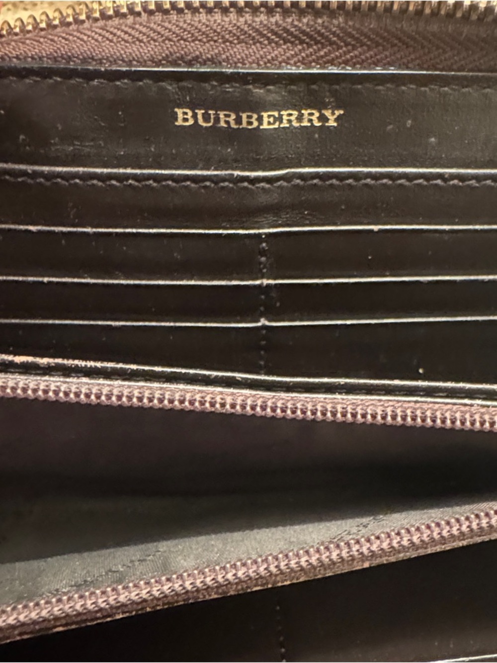 Burberry Cream Leather Hobo Bag with Tassel and Burberry Wallet Bundle - Picture 15 of 16